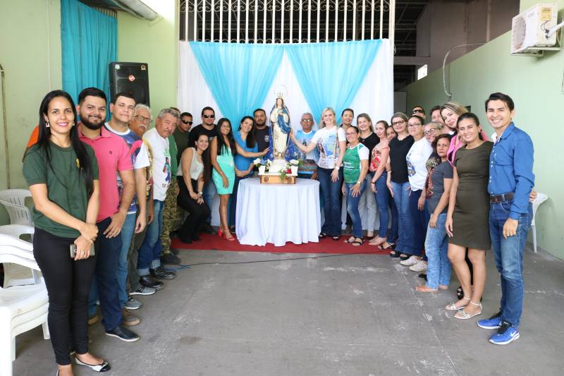 Servidores da Semma agradecem visita da imagem peregrina de Nossa Senhora da Conceição