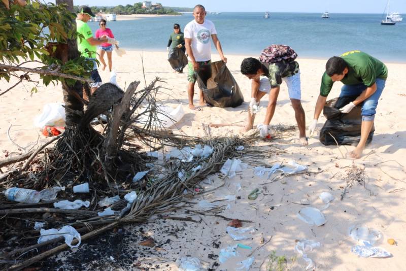 Prefeitura de Santarém participa de ação ecológica em Alter do Chão