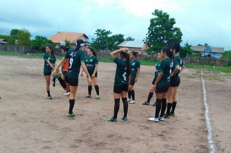 Prefeitura incentiva futebol feminino na zona oeste de Santarém