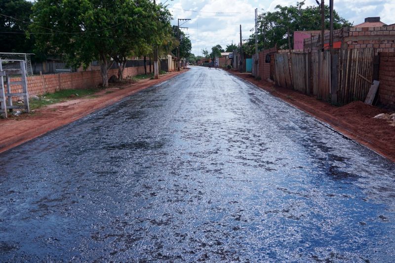 Pavimentação avança na Área Verde