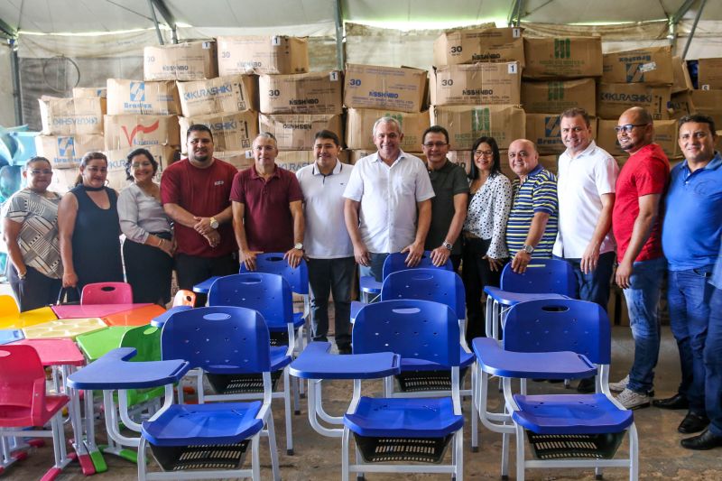 Prefeitura de Santarém investe mais de R$10 milhões na compra do novo mobiliário escolar da rede municipal