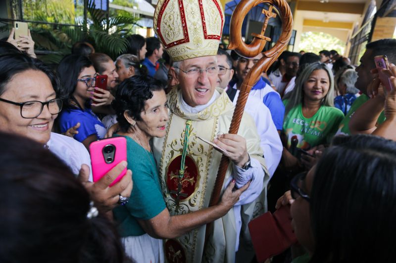 Prefeito Nélio Aguiar participa da instalação da Arquidiocese de Santarém