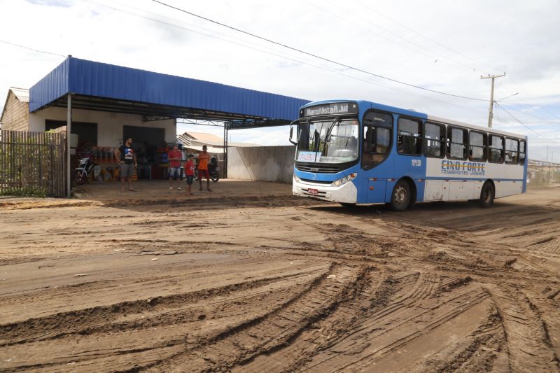 Prefeitura realiza manutenção em vias do transporte coletivo no Ipanema e Vista Alegre do Juá