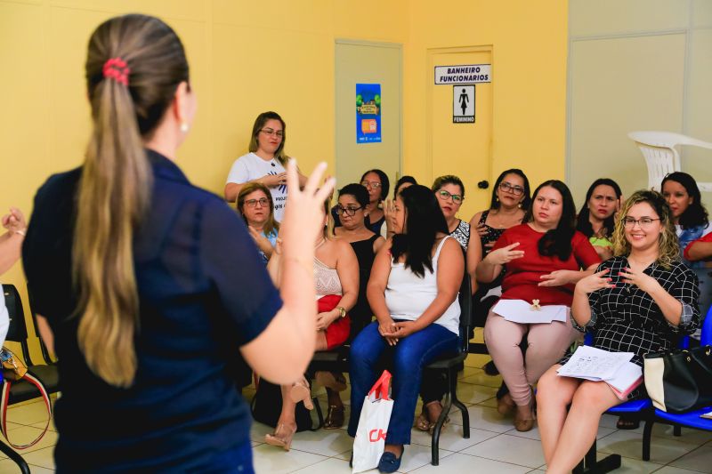 Servidores da Assistência Social são capacitados para inclusão social