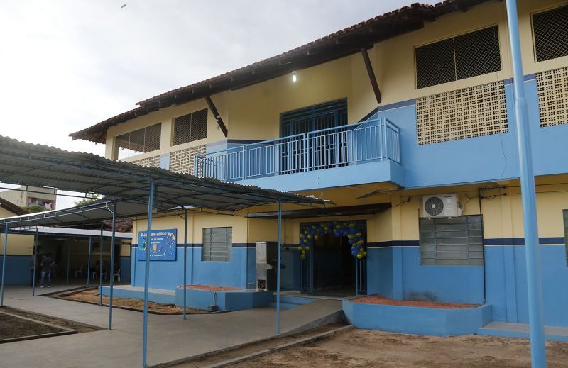 Comunidade do Caranazal comemora a entrega da revitalização da Escola Rotary