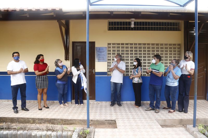 359 anos de Santarém - Comunidade escolar do Eloína Colares comemora entrega de prédio revitalizado