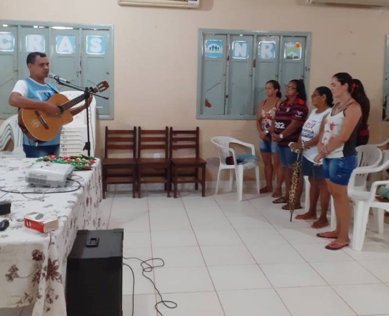 Usuárias do Cras Nova República participam de palestra sobre o papel da família na educação dos filhos