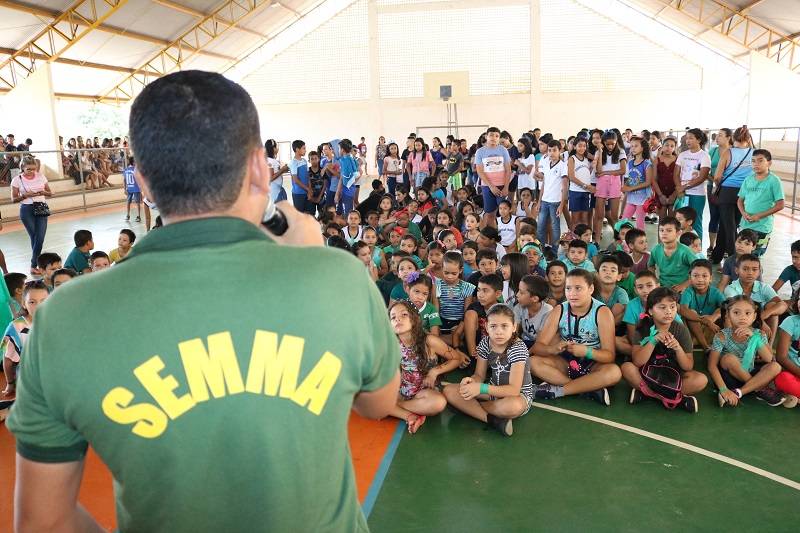 Escola Princesa Izabel celebra 34 anos com mobilização pelo meio ambiente