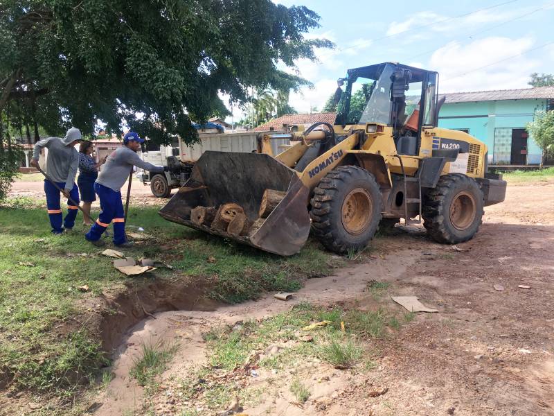 Projeto Cidade Limpa atende moradores do bairro Aeroporto Velho