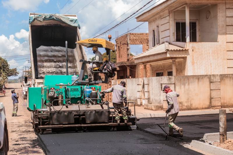 Prefeitura prossegue com obras no anel viário do Santarenzinho: Rua Resistência tem mais um trecho asfaltado