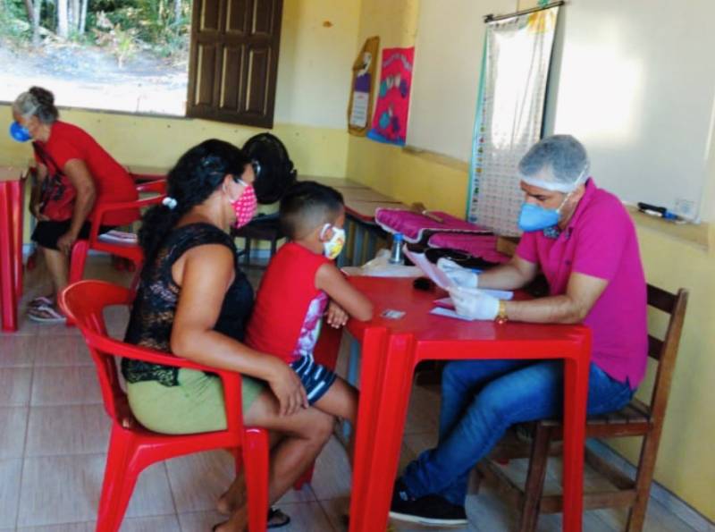 Ambulatório Itinerante chega ao Eixo Forte e realiza atendimentos na comunidade São Pedro