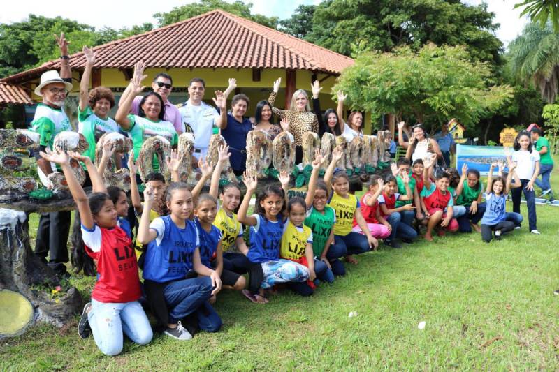 Escola de Educação Ambiental impulsiona preservação ambiental com doação de mais de 100 mil mudas