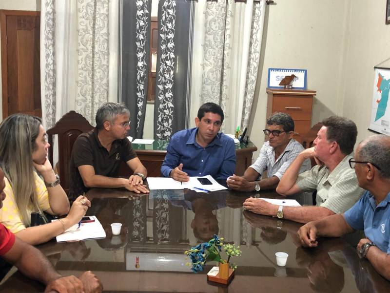 Infraestrutura é tema de reunião entre Prefeitura e comunidade Corta Corda