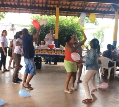 Idosos do grupo Hiperdia participam de programação de carnaval na UBS Diamantino