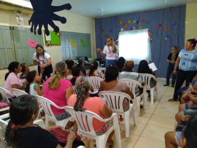 Parceria entre Cras Santana e Hemopa orienta usuários sobre doação de sangue e medula óssea
