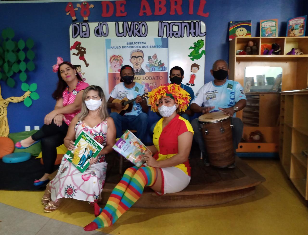 Dia Nacional do Livro Infantil é celebrado em vídeo com contação de histórias