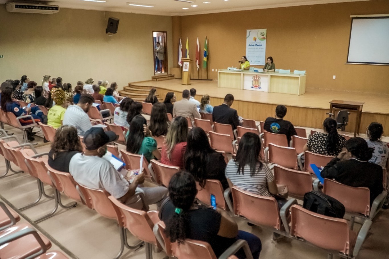 1ª Conferência Municipal debate propostas para a saúde mental