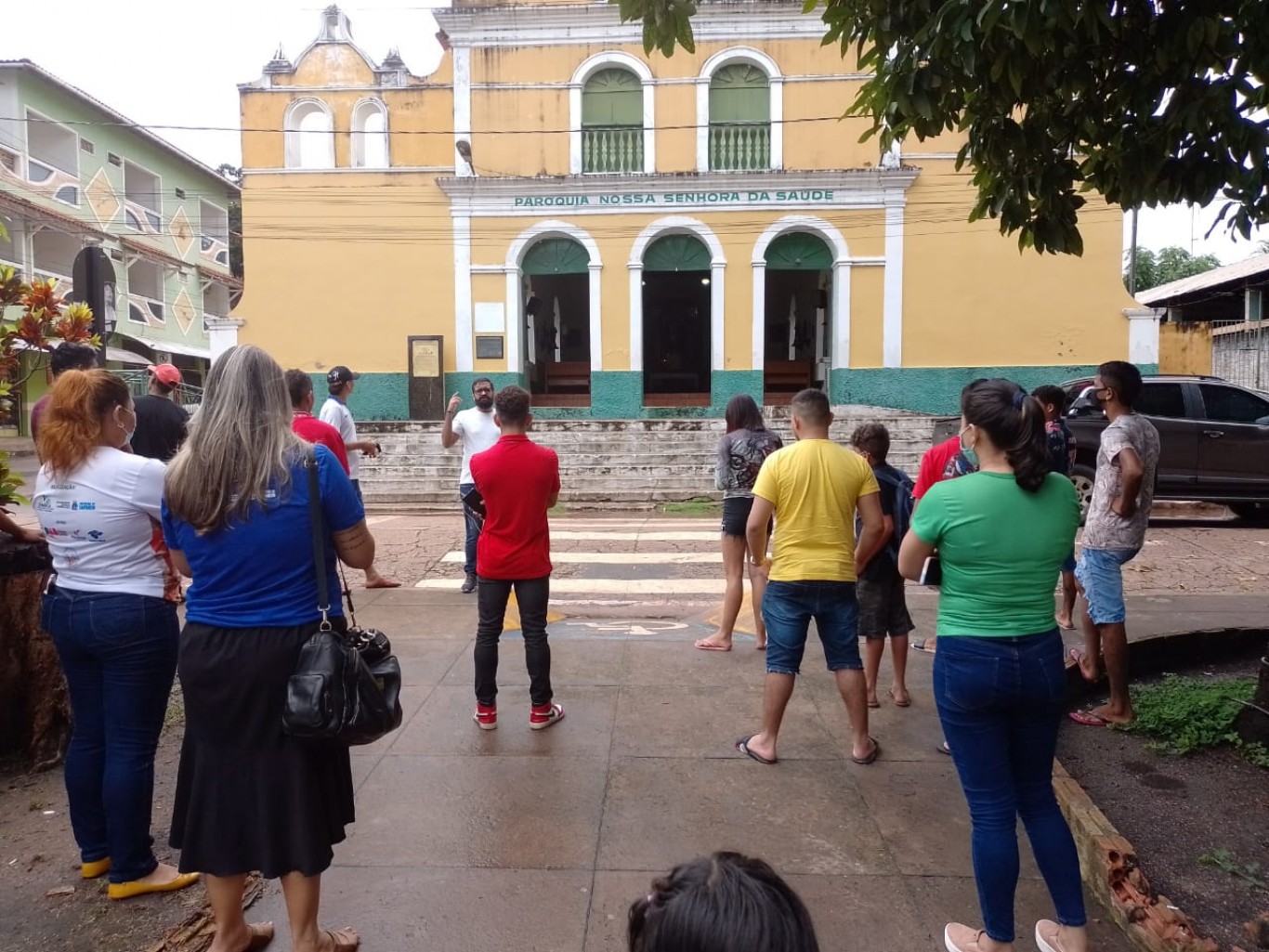 Socioeducandos participam de passeio cultural em Alter do Chão