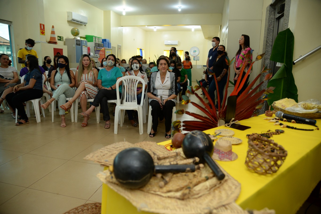 Com hino em Tupi e ritual indígena, Prefeitura abre programação alusiva à Semana dos Povos Indígenas na Rede municipal