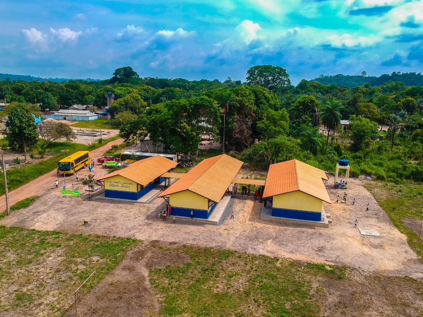 Dia Mundial da Educação: Prefeitura celebra data com obras e investimentos na rede municipal de ensino