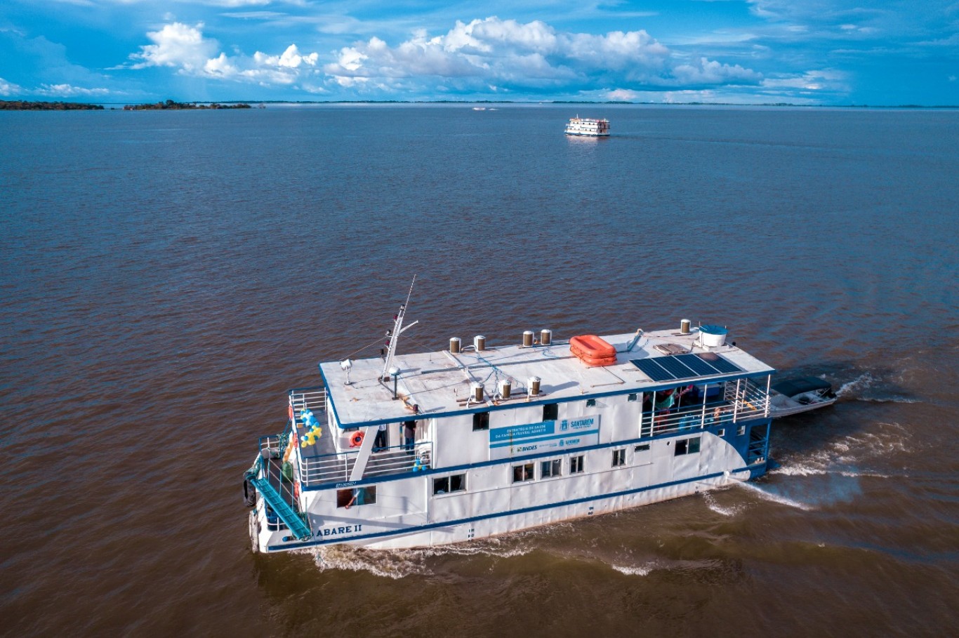 Barcos Hospitais e UBS Fluvial vão atender comunidades do Tapajós, Arapiuns e região de Várzea