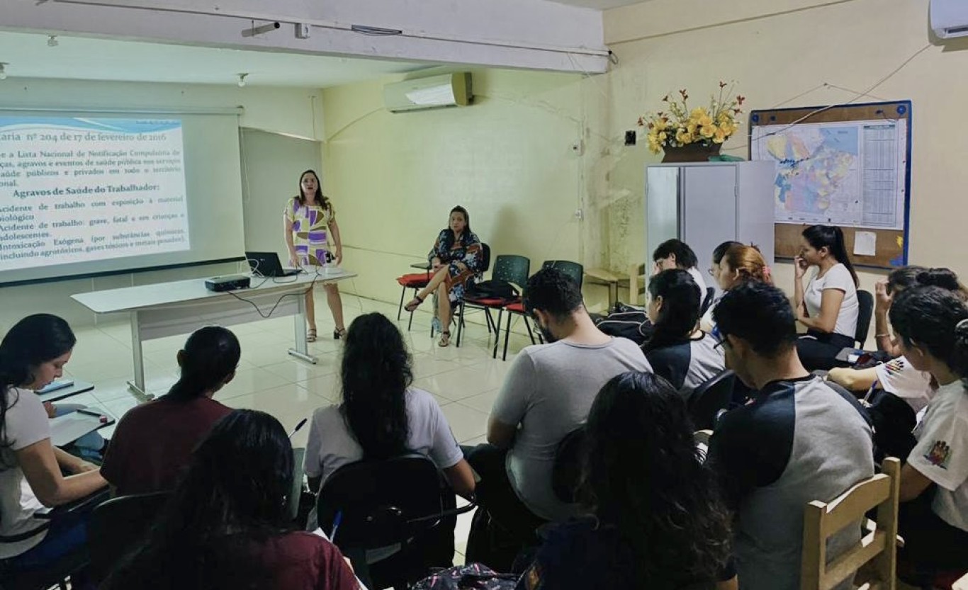 Cerest realiza palestra educativa sobre prevenção de acidentes de trabalho para estudantes da Uepa 