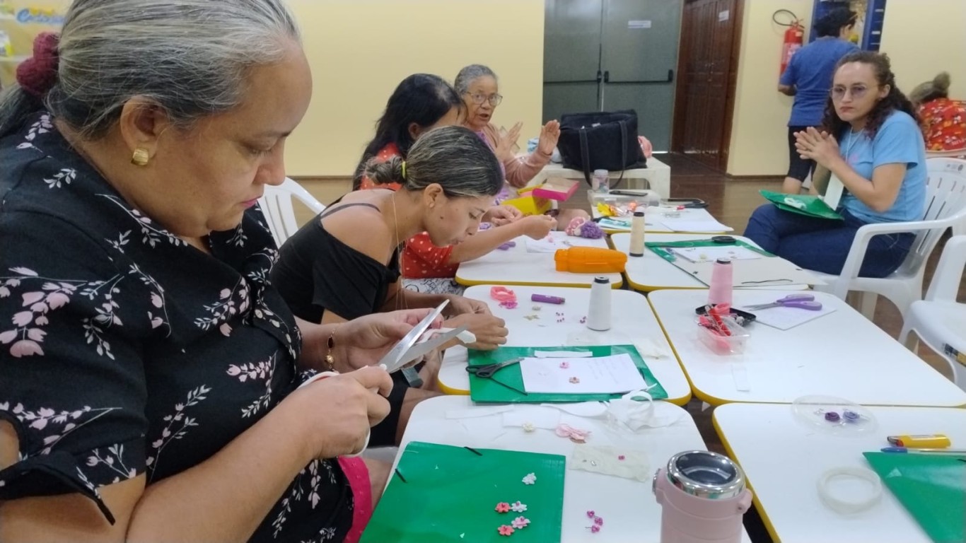 Curso de artesanato em bordado promove inclusão e geração de renda para mulheres de Santarém