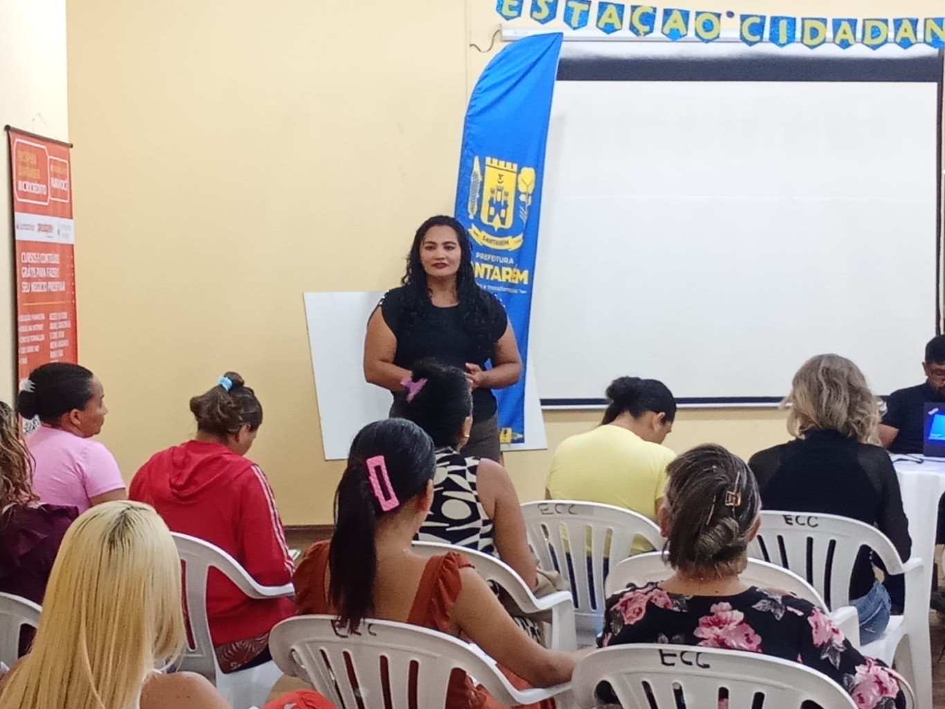 Imagem de Programa Transforma Santarém evidencia papel da Sala do Empreendedor no segundo dia de atividades