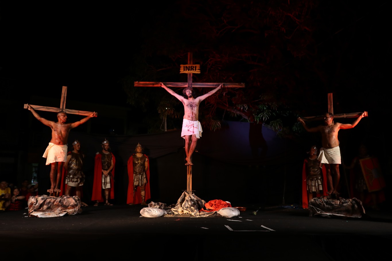 Circuito das Paixões: Espetáculo Paixão de Cristo emociona público na Praça Tiradentes e reforça tradição de fé e arte