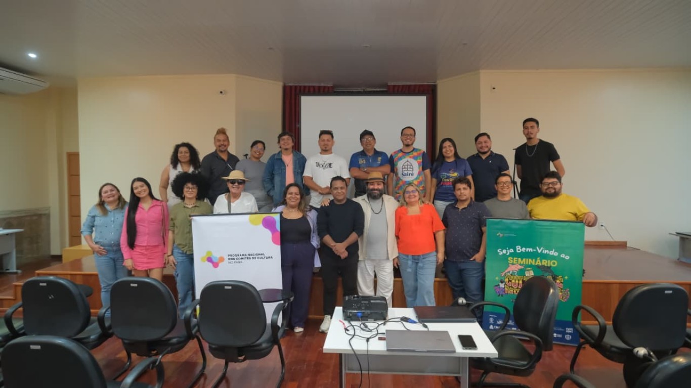 Prefeitura de Santarém promove oficina de produção de grandes eventos no Theatro Victória