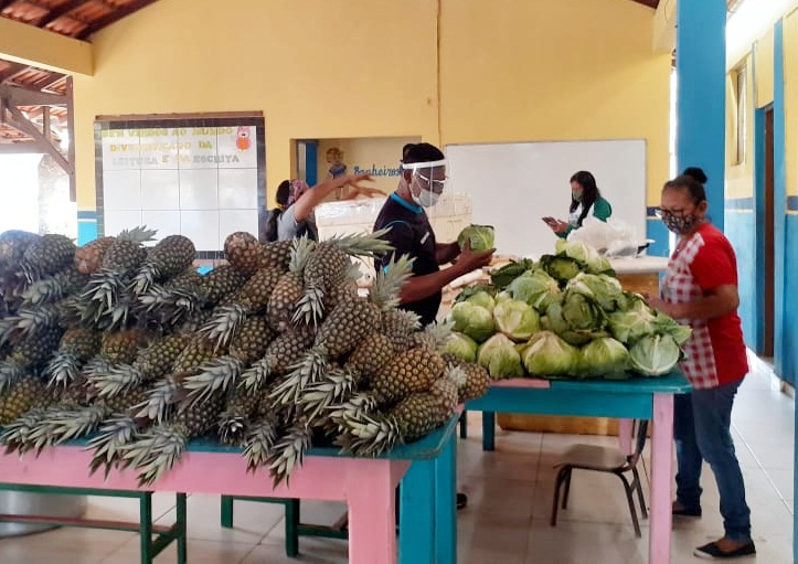 Prefeitura de Santarém inicia distribuição de produtos da agricultura familiar para mais de 2 mil crianças da rede de ensino