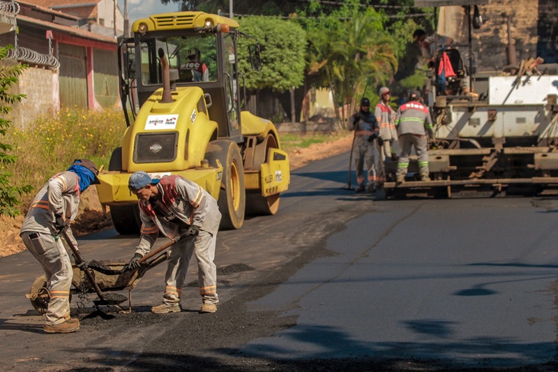 Prefeitura de Santarém inicia asfalto nos bairros Interventoria e Mapiri