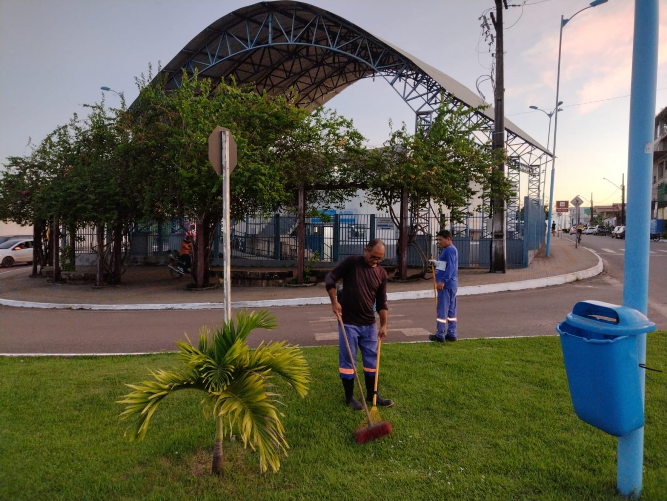 Serviços de limpeza urbana garantem organização e preservação do ambiente em Santarém