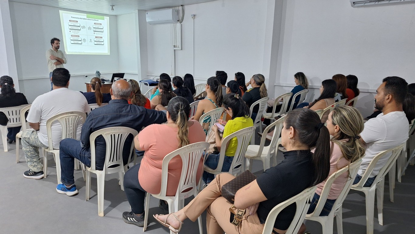 Capacitação reúne profissionais de saúde para atualização sobre diagnóstico precoce da tuberculose