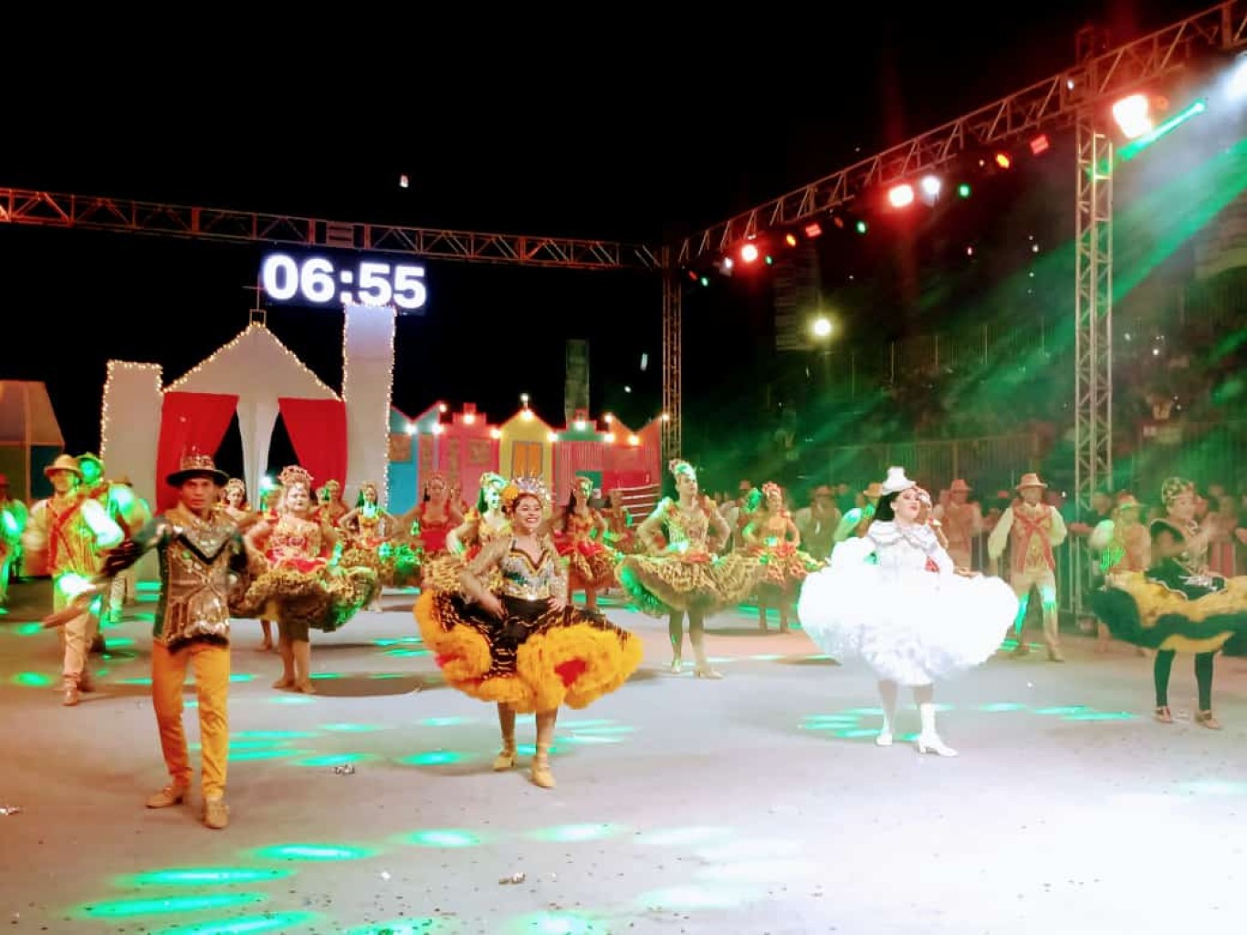 Imagem de SMT anuncia interdições de trânsito para o 49° Festival Folclórico de Santarém