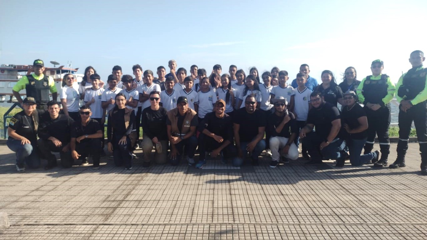 Imagem de Prefeitura realiza o Projeto Sempta na Escola com educandos da Escola Municipal Maria Amália