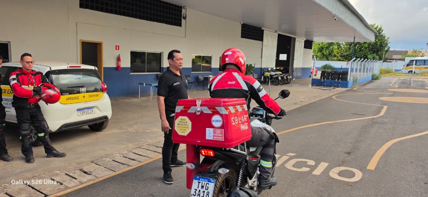 Prefeitura promove treinamento para condutores da Coca-Cola Santarém e reforça compromisso com a segurança no trânsito