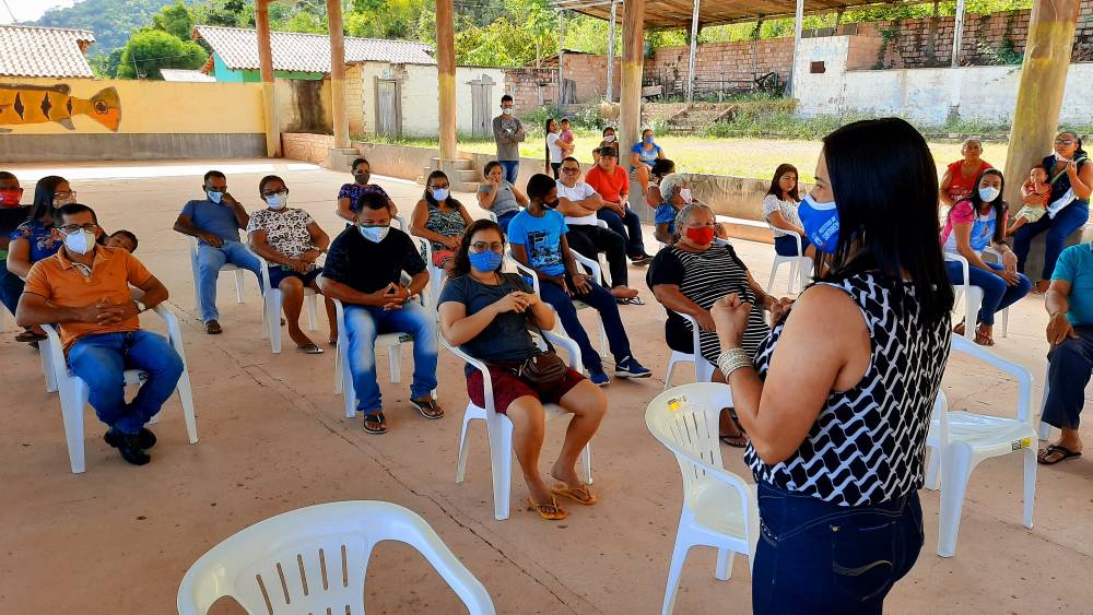 Semed realiza reunião técnica com produtores rurais visando a implementação do PNAE em comunidades quilombolas