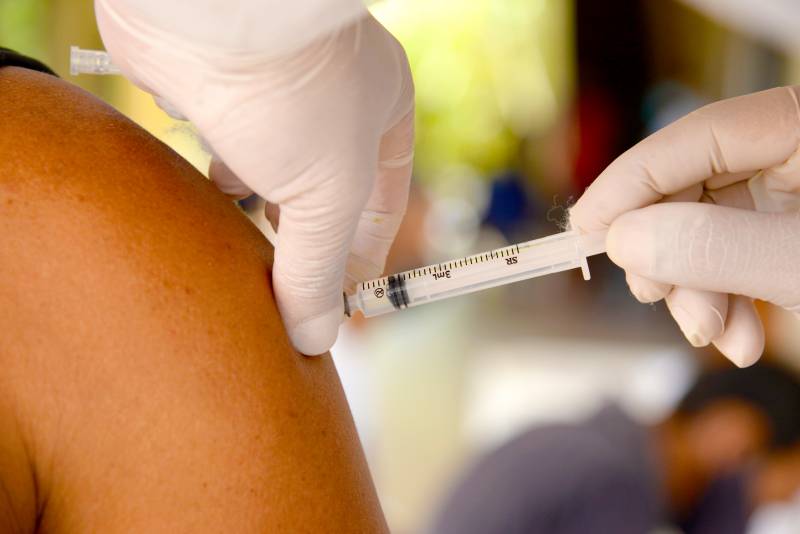Ministério da Saúde autoriza vacinação com a Pfizer/Comirnaty em ambientes não refrigerados