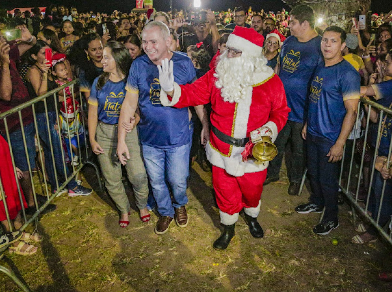 Papai Noel e Parada Natalina anunciam a chegada do Natal em Santarém 