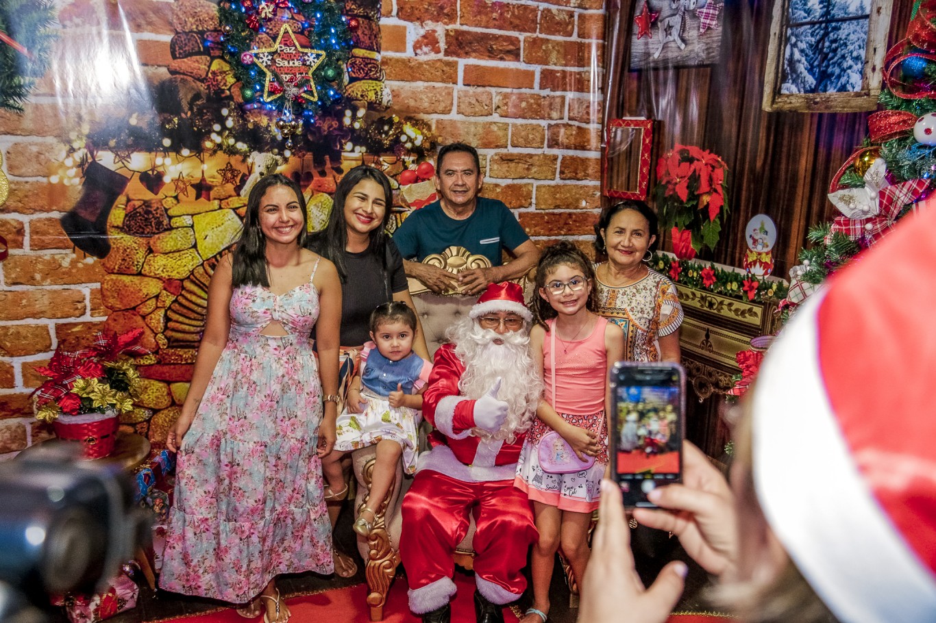 Visitas à casinha do Papai Noel são encerradas com recorde de público 