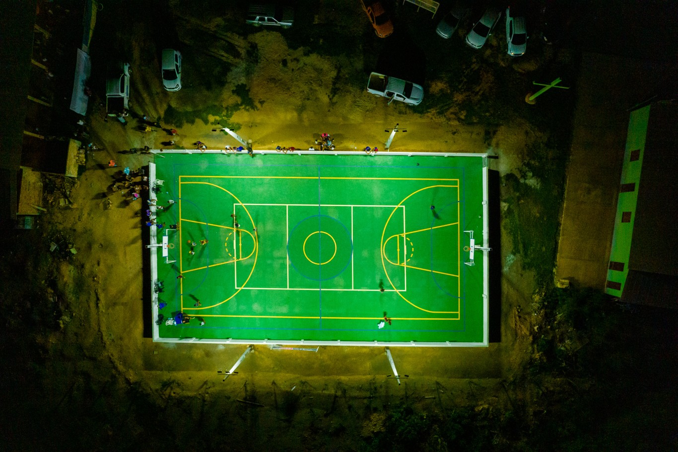Mais esporte: Prefeitura entrega quadra poliesportiva à comunidade Cruzeiro