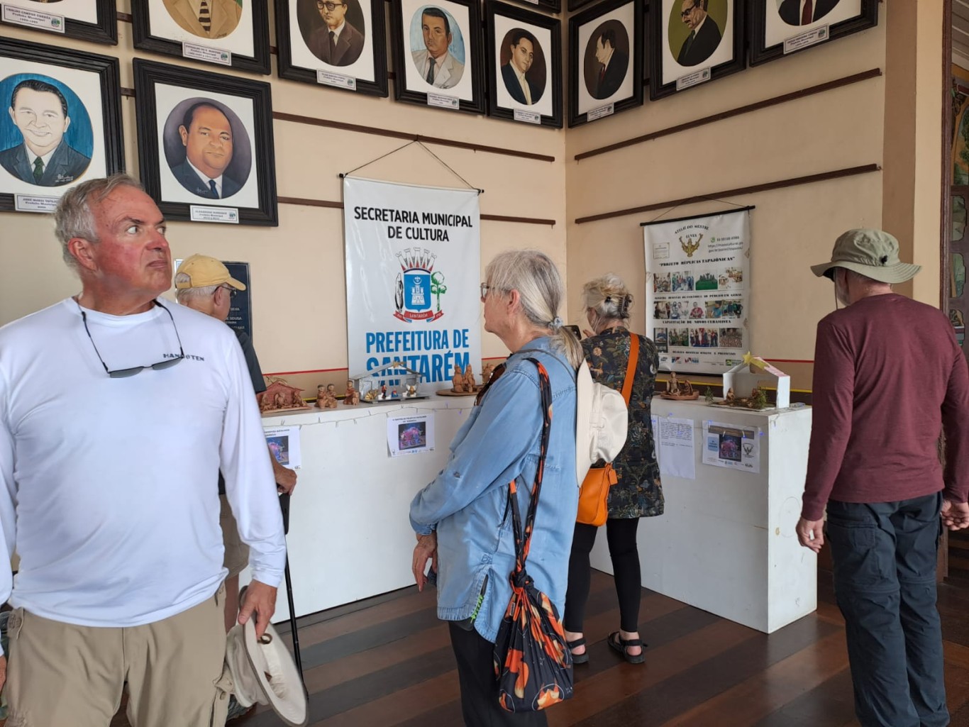 Centro Cultural João Fona recebe grupo de turistas norte-americanos