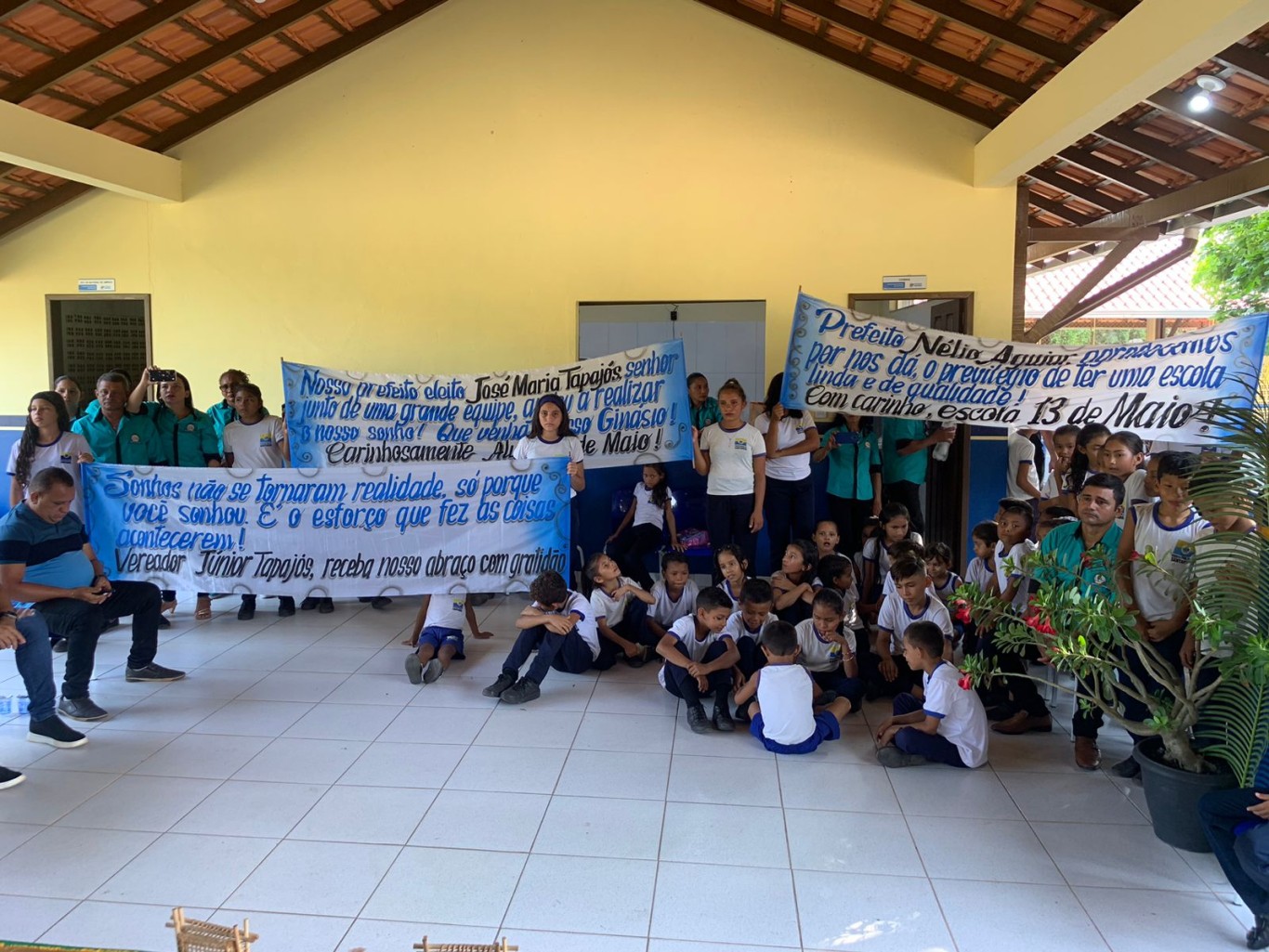 Comunidade Soledade celebra reforma e ampliação da Escola 13 de maio