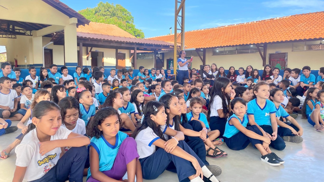 Palestra educativa sobre preservação ambiental mobiliza comunidade escolar