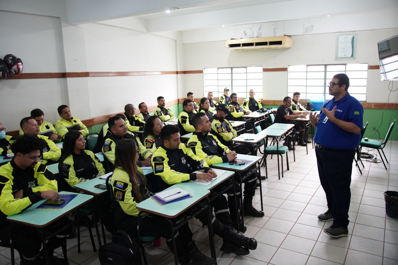 SMT promove curso de atualização para agentes de trânsito em Santarém