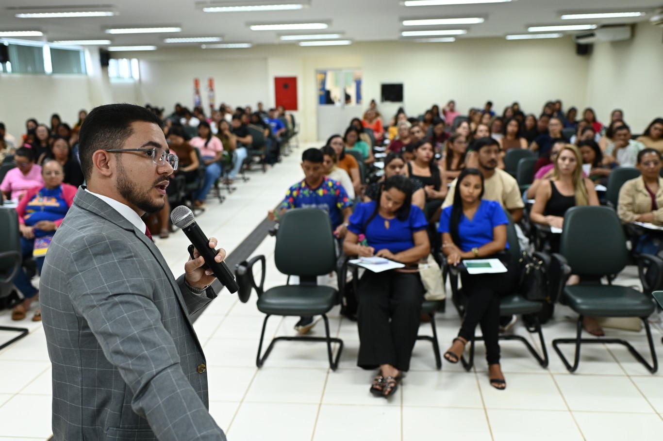 Imagem de Programa Transforma Santarém encerra 2025 com capacitação de cuidadores escolares