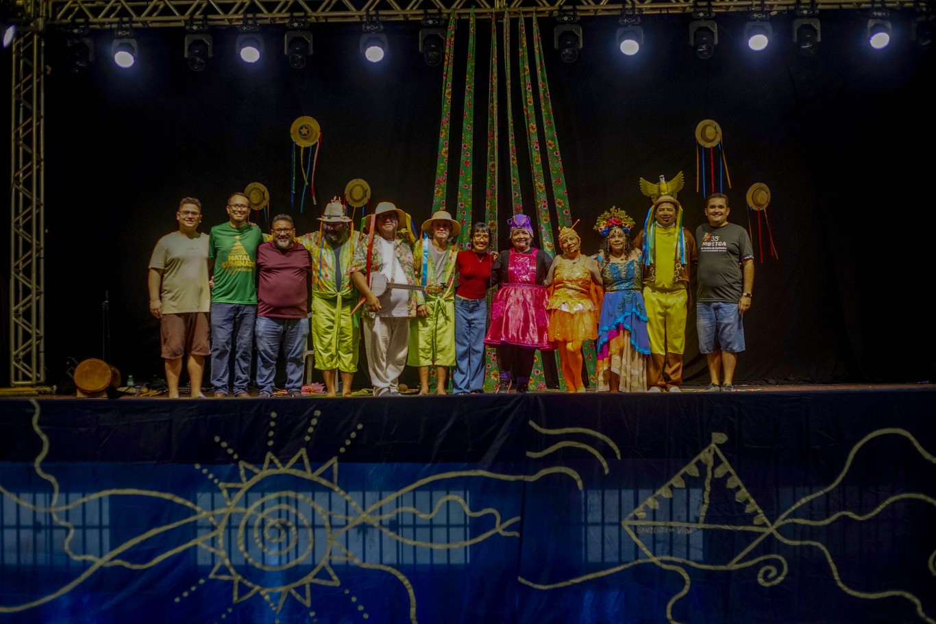 Imagem de Apresentação Teatral “A Cigarra e a Formiga na Flona” encanta e leva mensagem ambiental ao  público em Santarém