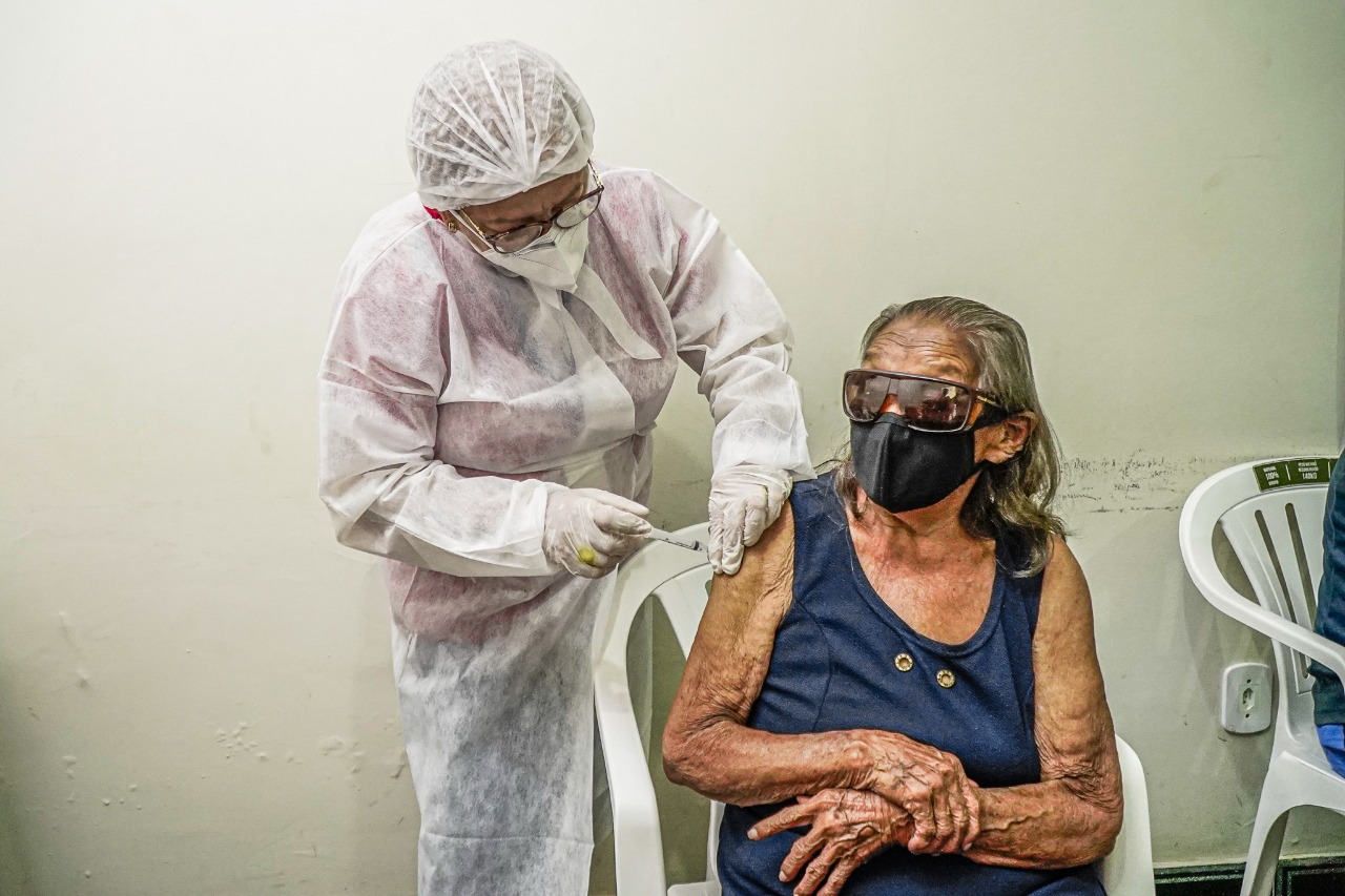 covid-19: Santarém já vacinou mais de 1 mil idosos acima de 80 anos