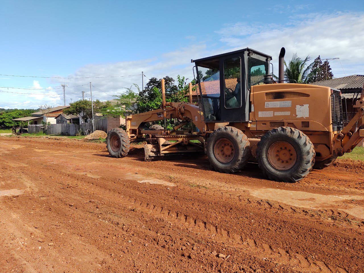 Prefeitura de Santarém avança com manutenção de ruas em diversos bairros